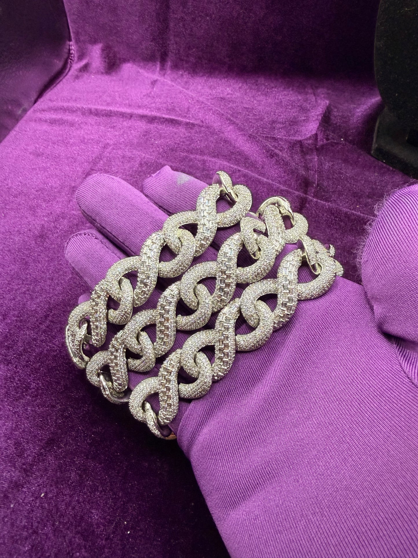Silver Infinity baguette Link Necklace