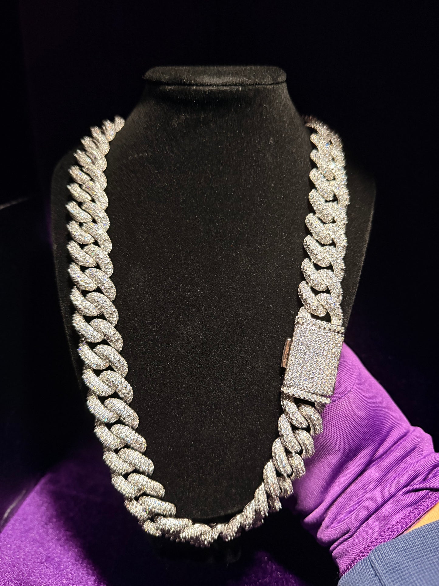 Silver Raised set Cuban link 18mm