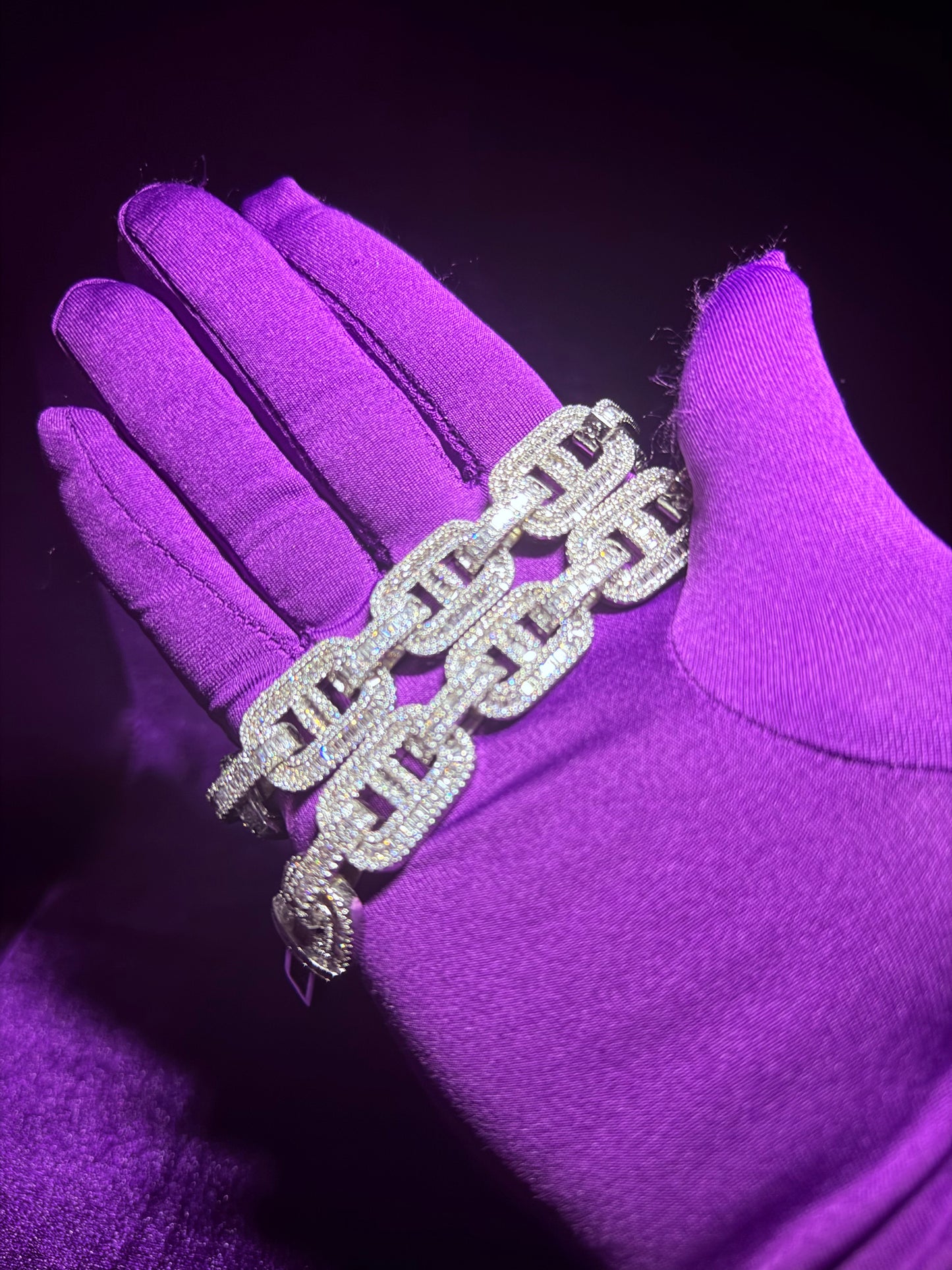 Silver Iced Out Gucci Link Necklace